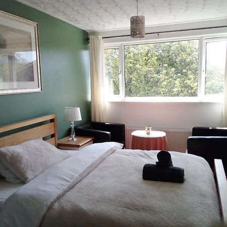 1 Luxurious Double Bedroom With Private Shower Reading Luaran gambar