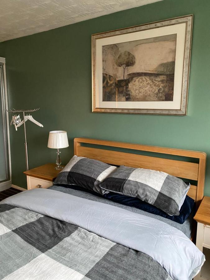 1 Luxurious Double Bedroom With Private Shower Reading Luaran gambar