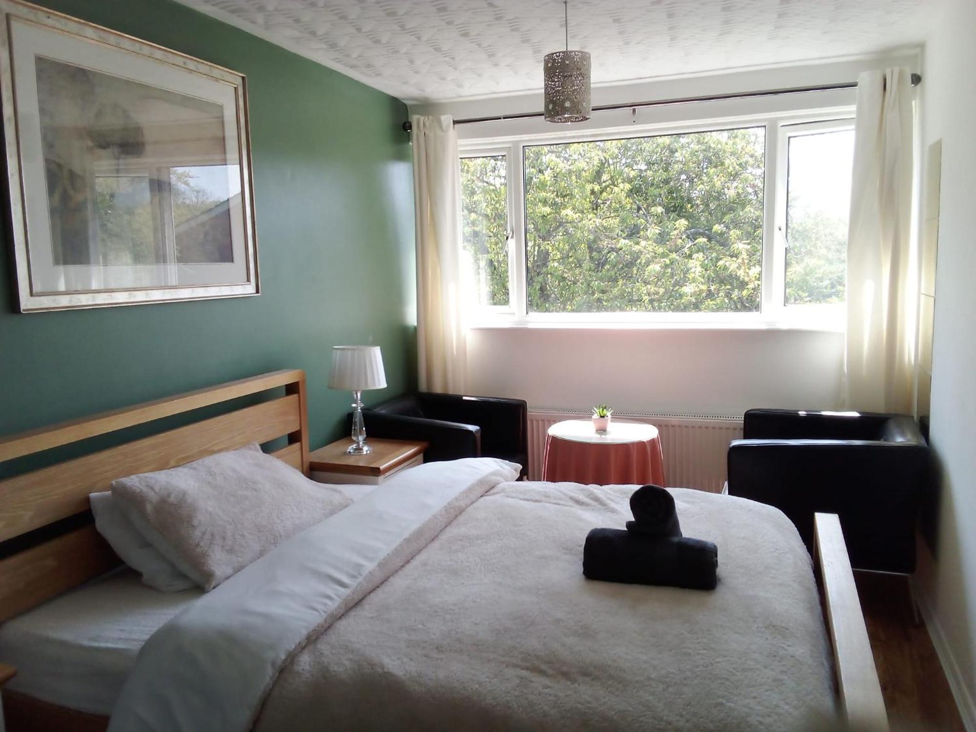 1 Luxurious Double Bedroom With Private Shower Reading Luaran gambar